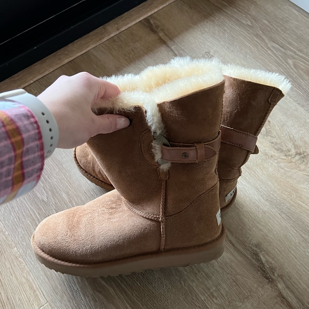 Brand new size 8 uggs!